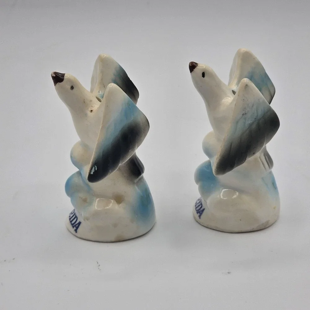 Vintage Florida Seagull Salt & Pepper Shakers Ceramic Pair Made in Japan Set‎ 2